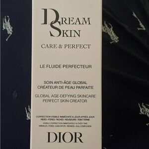 Dior Dreamskin Care & Perfect Fluid - White